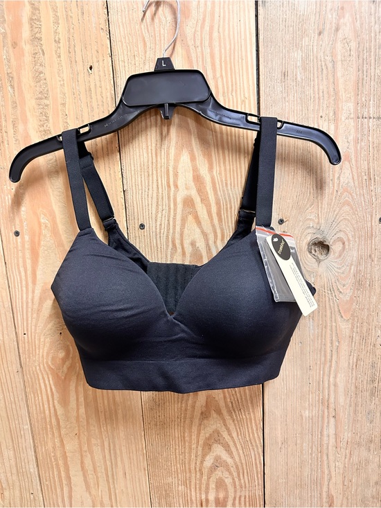 Truekind Other - Truekind Wireless Shaping bra in Black